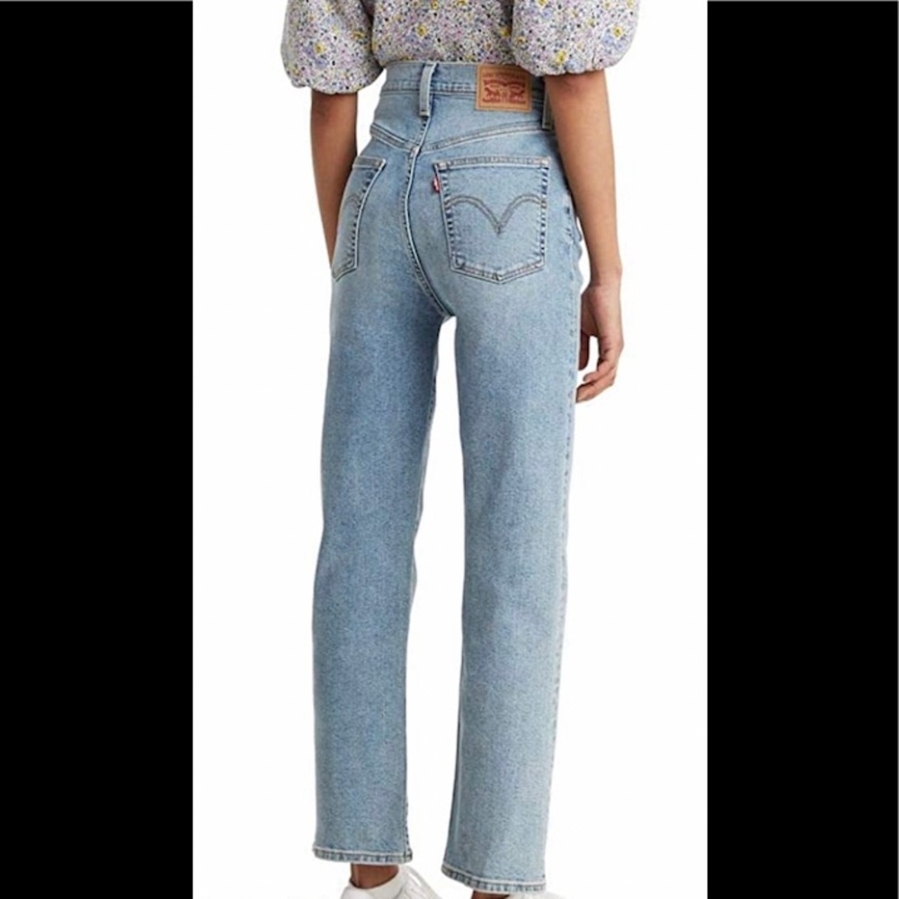 Levi’s women’s rib cage size 25 cropped wide leg jeans.